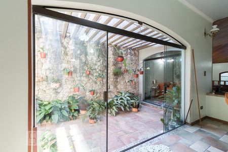 Casa à venda com 431m², 4 quartos e 5 vagasJardim de inverno