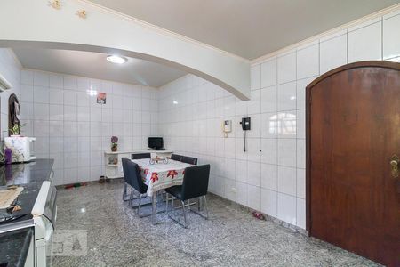 Casa à venda com 431m², 4 quartos e 5 vagasCozinha