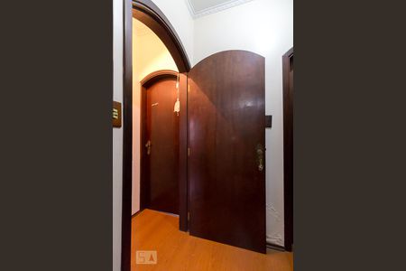 Casa à venda com 431m², 4 quartos e 5 vagasCorredor