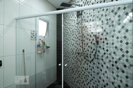 Casa à venda com 216m², 3 quartos e 3 vagasBanheiro da Suíte 1