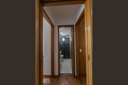 Corredor de apartamento para alugar com 2 quartos, 70m² em Tatuapé, São Paulo