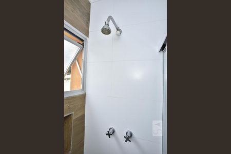 Apartamento para alugar com 70m², 2 quartos e 1 vagaChuveiro