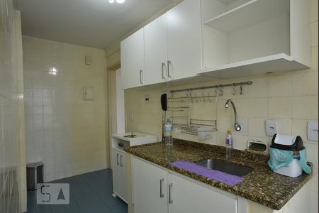 Apartamento para alugar com 70m², 2 quartos e 1 vagaCozinha