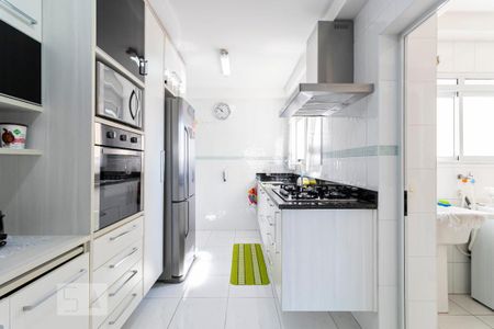 Apartamento à venda com 126m², 2 quartos e 2 vagasCozinha