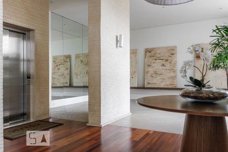 Apartamento à venda com 126m², 2 quartos e 2 vagasÁrea comum - Hall social