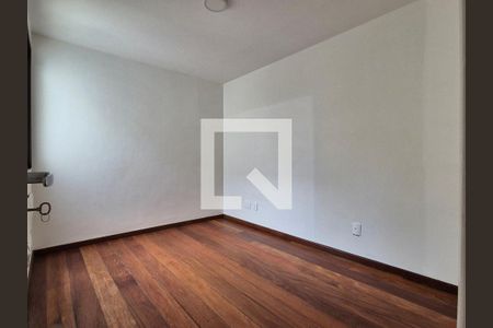 Apartamento à venda com 360m², 5 quartos e 2 vagasQuarto 1