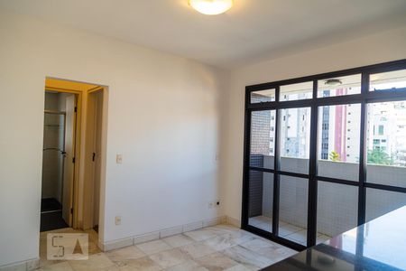 Sala de apartamento para alugar com 1 quarto, 40m² em Funcionários, Belo Horizonte