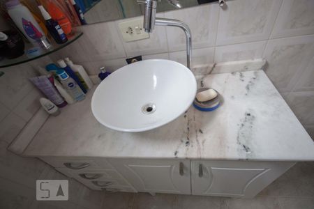 Apartamento à venda com 69m², 2 quartos e sem vaga Apartamento à venda com 69m², 2 quartos e sem vagaBanheiro social