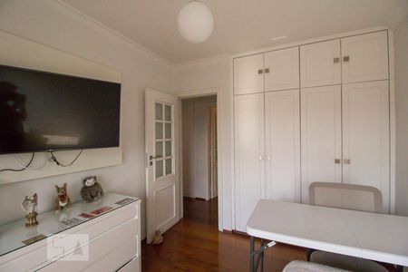 Apartamento à venda com 190m², 4 quartos e 4 vagas Apartamento à venda com 190m², 4 quartos e 4 vagasQuarto 2