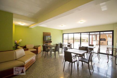 Apartamento à venda com 190m², 4 quartos e 4 vagas Apartamento à venda com 190m², 4 quartos e 4 vagasSalão de Festas