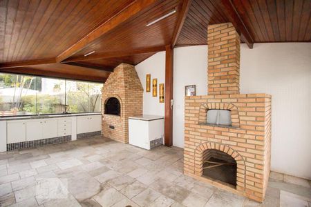 Apartamento à venda com 190m², 4 quartos e 4 vagas Apartamento à venda com 190m², 4 quartos e 4 vagasChurrasqueira