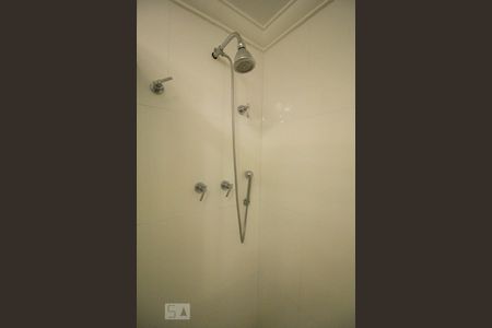 Apartamento à venda com 190m², 4 quartos e 4 vagas Apartamento à venda com 190m², 4 quartos e 4 vagasBanheiro Quarto 3 - Suíte