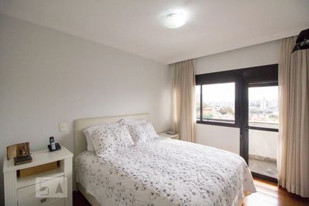 Apartamento à venda com 190m², 4 quartos e 4 vagas Apartamento à venda com 190m², 4 quartos e 4 vagasQuarto 3 - Suíte