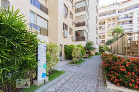 Apartamento à venda com 159m², 3 quartos e 2 vagasÁrea Comum