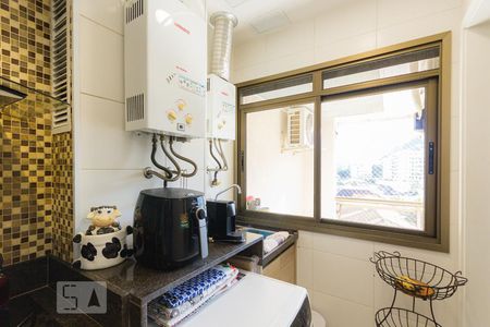 Apartamento à venda com 159m², 3 quartos e 2 vagasCozinha e Área de Serviço