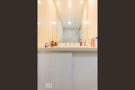 Apartamento à venda com 159m², 3 quartos e 2 vagasBanheiro da Suíte 1