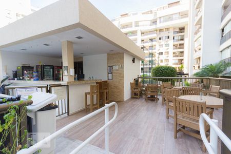 Apartamento à venda com 159m², 3 quartos e 2 vagasLanchonete da Piscina