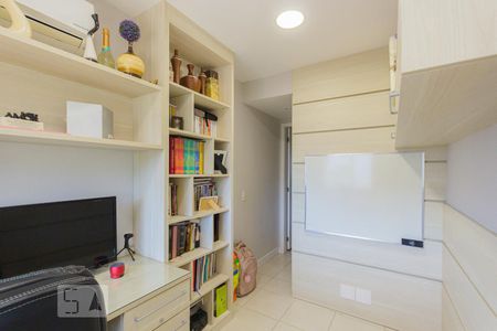 Apartamento à venda com 159m², 3 quartos e 2 vagasQuarto 3 - Suíte (Reversível)
