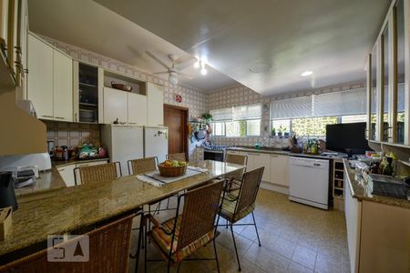 Casa à venda com 350m², 4 quartos e 3 vagas