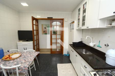 Apartamento à venda com 68m², 2 quartos e 2 vagasCozinha