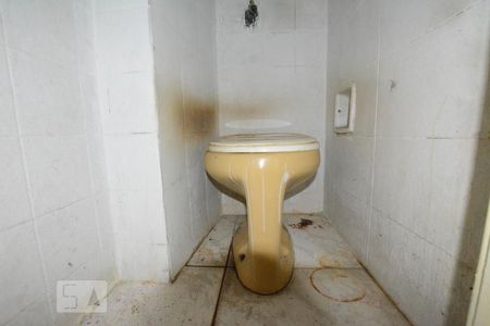 Apartamento para alugar com 70m², 2 quartos e sem vagaBanheiro de Serviço