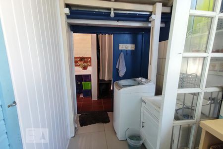 Casa à venda com 140m², 2 quartos e 3 vagas Casa à venda com 140m², 2 quartos e 3 vagasÁrea de Serviço