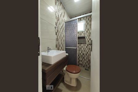 Casa à venda com 140m², 2 quartos e 3 vagas Casa à venda com 140m², 2 quartos e 3 vagasBanheiro