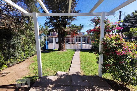 Casa à venda com 140m², 2 quartos e 3 vagas Casa à venda com 140m², 2 quartos e 3 vagasPátio