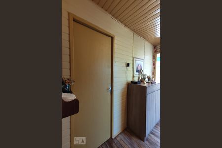 Casa à venda com 140m², 2 quartos e 3 vagas Casa à venda com 140m², 2 quartos e 3 vagasHall