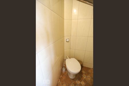 Banheiro de kitnet/studio para alugar com 1 quarto, 32m² em Vila Penteado, São Paulo