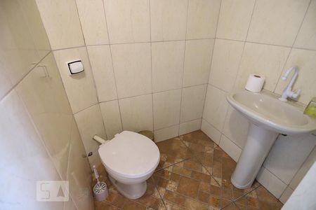 Banheiro de kitnet/studio para alugar com 1 quarto, 32m² em Vila Penteado, São Paulo