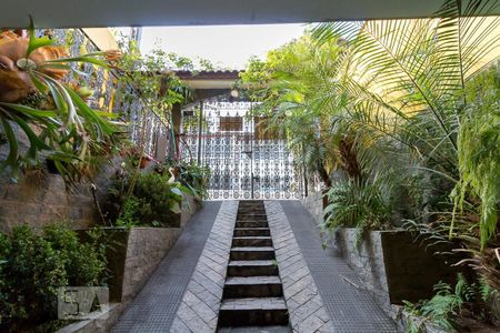 Casa à venda com 250m², 4 quartos e 2 vagasRampa garagem