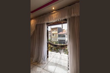 Casa à venda com 250m², 4 quartos e 2 vagasVaranda quarto 4 suíte
