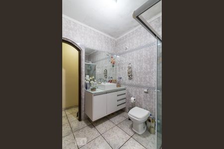 Casa à venda com 250m², 4 quartos e 2 vagasBanheiro social