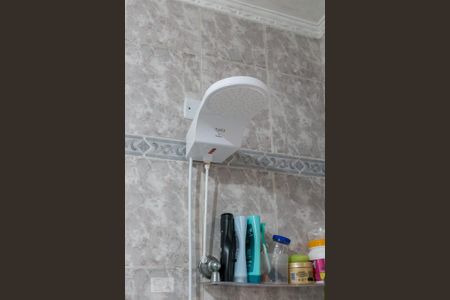 Casa à venda com 250m², 4 quartos e 2 vagasBanheiro social - chuveiro