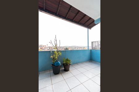 Casa à venda com 250m², 4 quartos e 2 vagasVaranda quarto 2