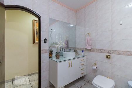 Casa à venda com 250m², 4 quartos e 2 vagasLavabo