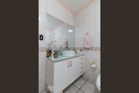 Casa à venda com 250m², 4 quartos e 2 vagasLavabo