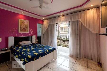 Casa à venda com 250m², 4 quartos e 2 vagasQuarto 4 suíte