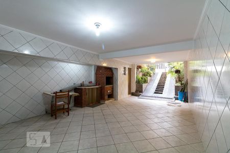 Casa à venda com 250m², 4 quartos e 2 vagasGaragem e churrasqueira