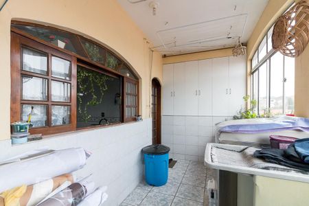 Casa à venda com 250m², 4 quartos e 2 vagasÁrea de serviço