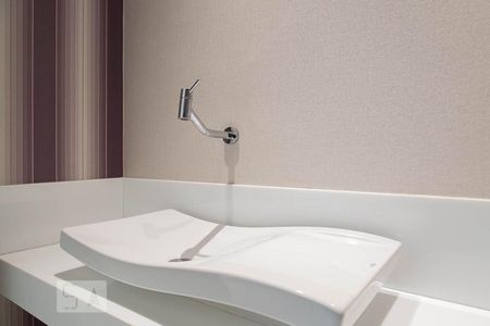 Lavabo de apartamento para alugar com 3 quartos, 180m² em Recreio dos Bandeirantes, Rio de Janeiro