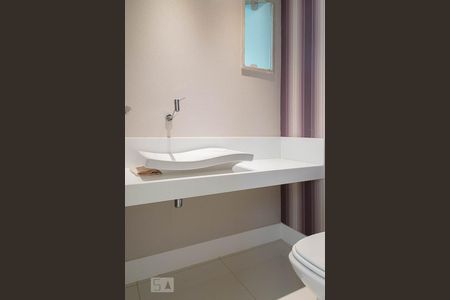 Lavabo de apartamento para alugar com 3 quartos, 180m² em Recreio dos Bandeirantes, Rio de Janeiro