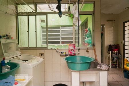 Casa à venda com 330m², 4 quartos e 2 vagas Casa à venda com 330m², 4 quartos e 2 vagasÁrea de Serviço