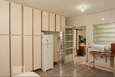 Casa à venda com 330m², 4 quartos e 2 vagas Casa à venda com 330m², 4 quartos e 2 vagasCozinha