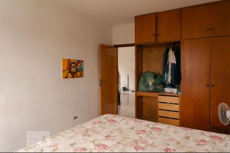 Casa à venda com 330m², 4 quartos e 2 vagas Casa à venda com 330m², 4 quartos e 2 vagasQuarto 1