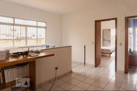 Casa à venda com 330m², 4 quartos e 2 vagas Casa à venda com 330m², 4 quartos e 2 vagasÁrea Comum