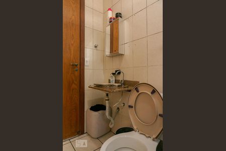 Casa à venda com 330m², 4 quartos e 2 vagas Casa à venda com 330m², 4 quartos e 2 vagasBanheiro da Suíte 2