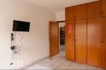 Casa à venda com 330m², 4 quartos e 2 vagas Casa à venda com 330m², 4 quartos e 2 vagasSuíte 2