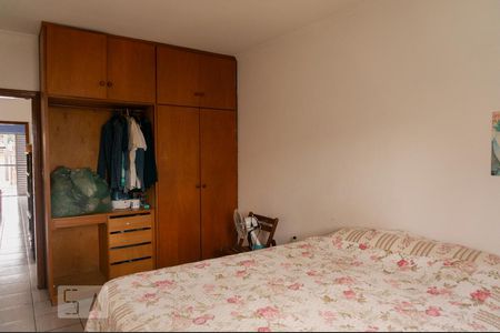 Casa à venda com 330m², 4 quartos e 2 vagas Casa à venda com 330m², 4 quartos e 2 vagasQuarto 1